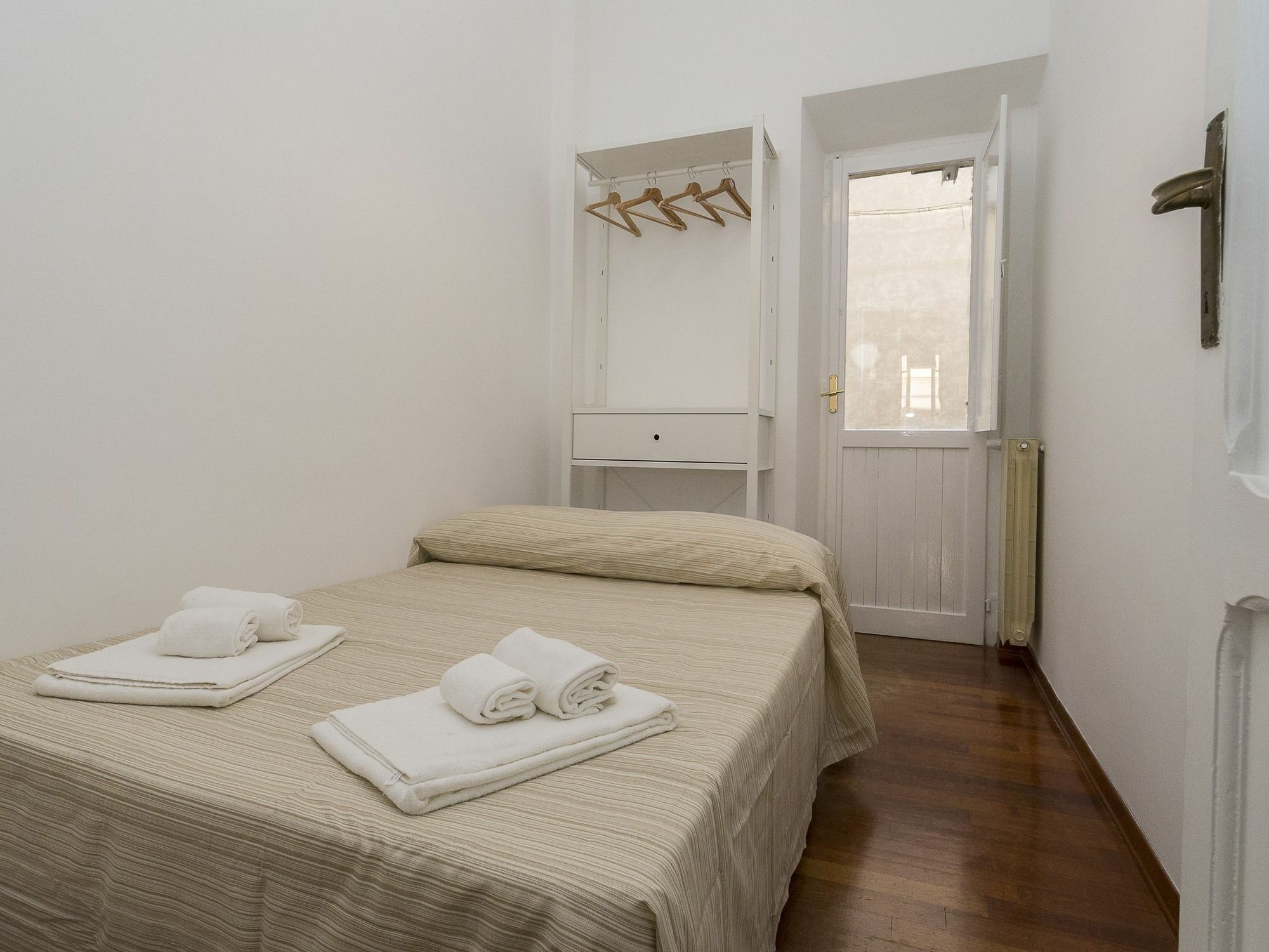 San Pietro Modern Apartment *